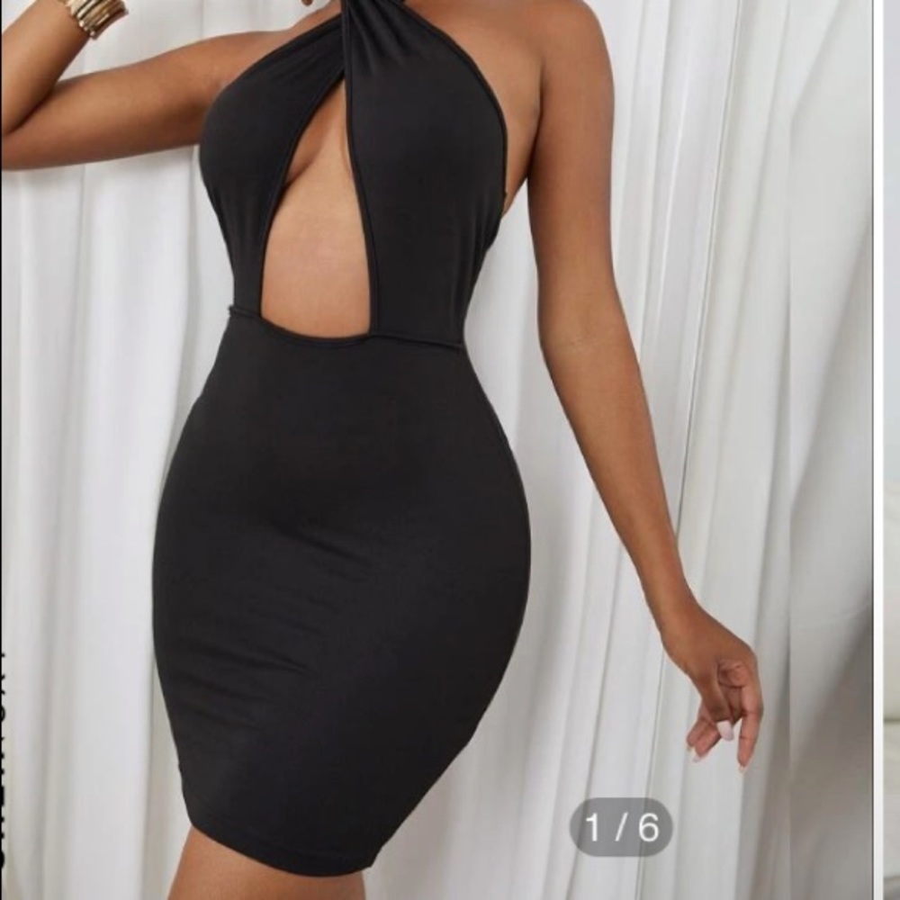 Cross over Bodycon black dress
